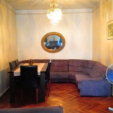 Apartment Rusudan Батуми Экстерьер фото